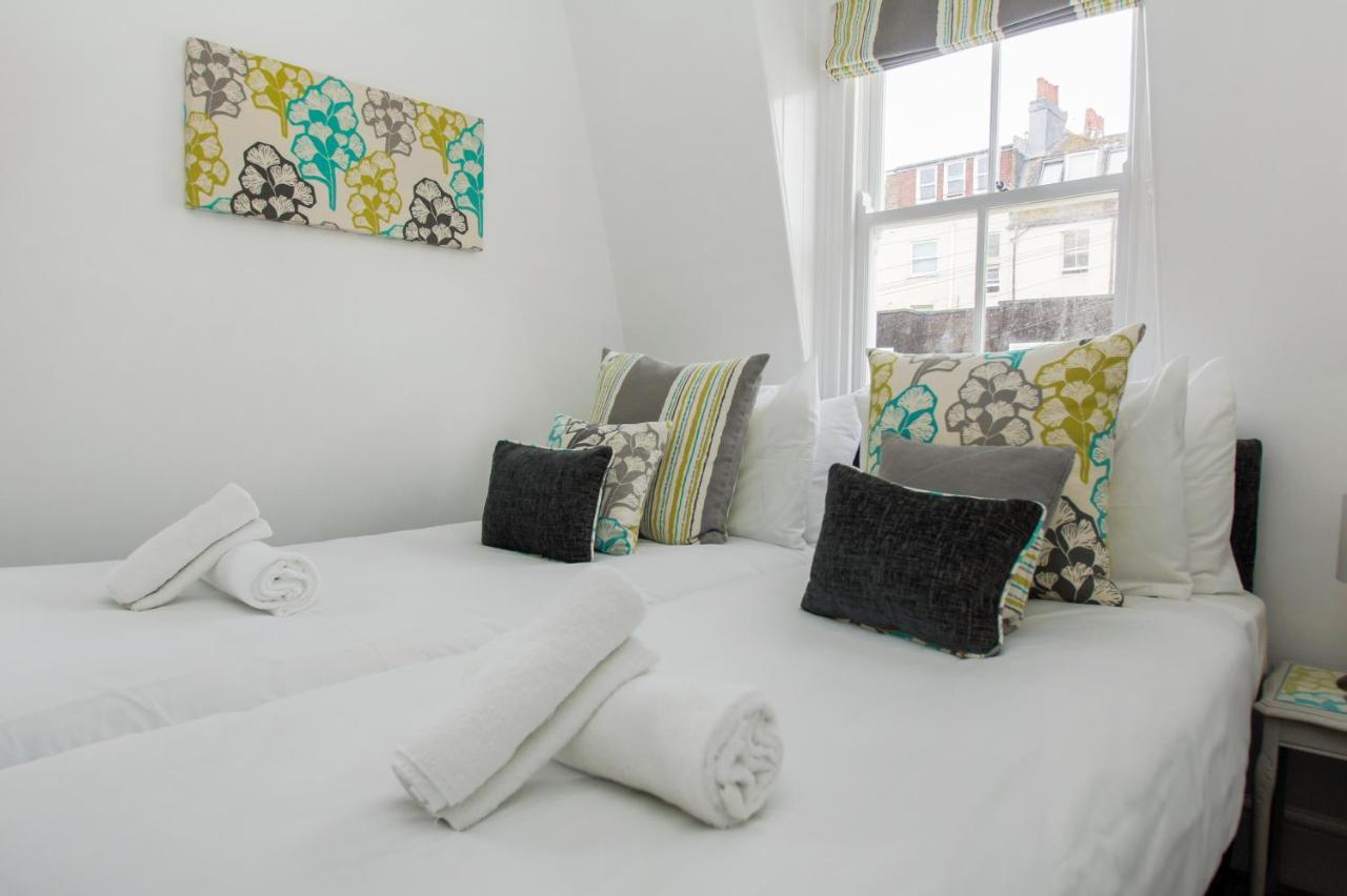 Marine Cottage - Parking - By Brighton Holiday Lets Buitenkant foto