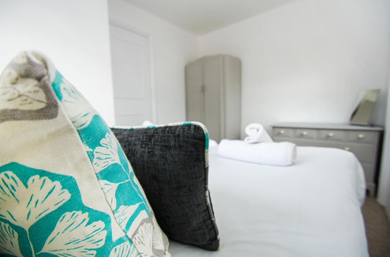 Marine Cottage - Parking - By Brighton Holiday Lets Buitenkant foto